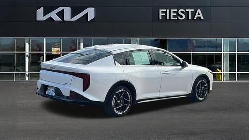 2025 Kia K4 GT-Line