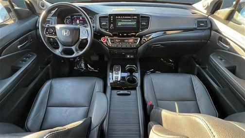 2022 Honda Pilot Touring 8-Passenger