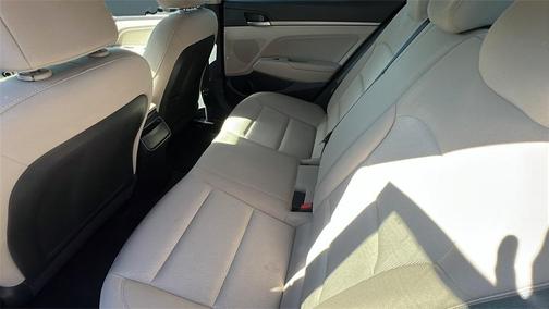 2017 Hyundai ELANTRA Value Edition