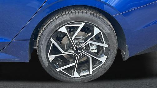2026 Kia K5 EX