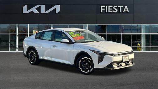 2025 Kia K4 EX