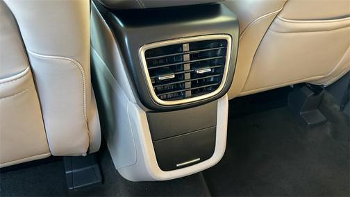 2019 Lincoln Nautilus Select