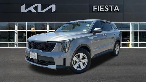 Silver 2025 Kia Sorento LX