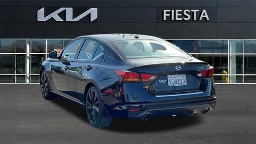 2022 Nissan Altima SR FWD