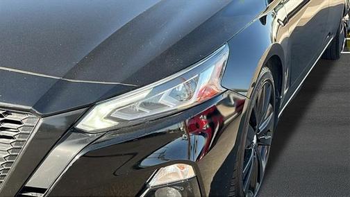 2022 Nissan Altima SR FWD