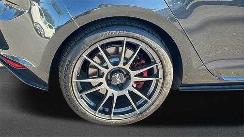 2017 Volkswagen Golf GTI 2.0T Autobahn 4-Door