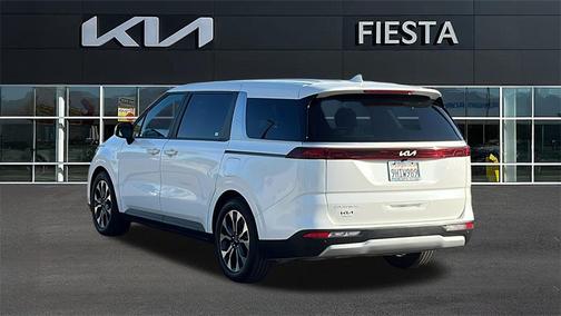 2024 Kia Carnival EX