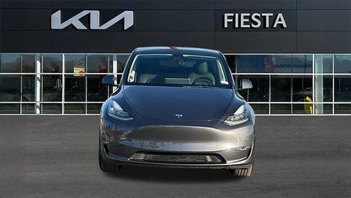 2022 Tesla Model Y Long Range Dual Motor All-Wheel Drive