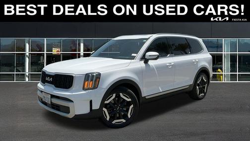 White Pearl 2024 Kia Telluride EX