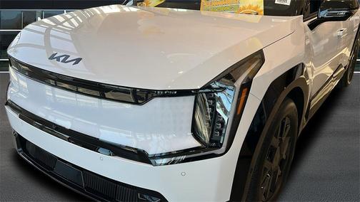 2026 Kia EV9 Land