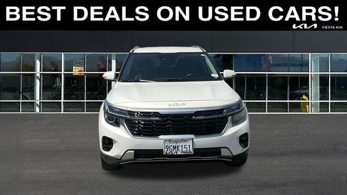 Snow White Pearl 2024 Kia Seltos S