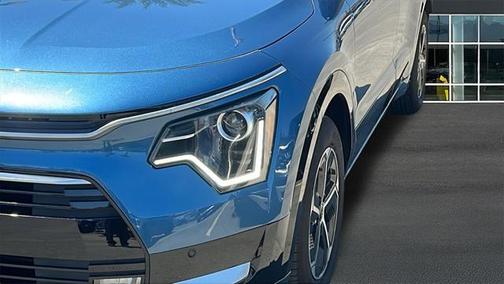 2025 Kia Niro SX