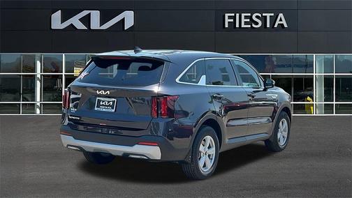 2025 Kia Sorento LX