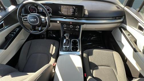 2023 Kia Carnival LX