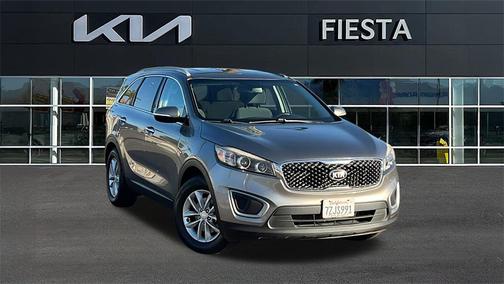 2018 Kia Sorento LX