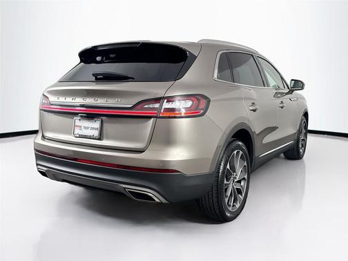 2021 Lincoln Nautilus Reserve