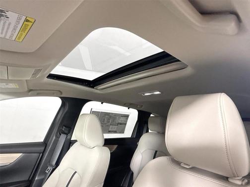 Rhodium White Premium 2026 Mazda CX-70 3.3 Turbo Preferred