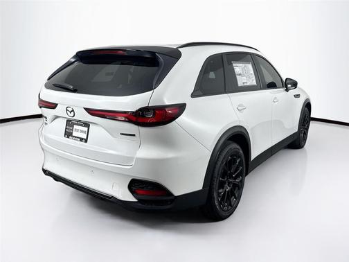 Rhodium White Premium 2026 Mazda CX-70 3.3 Turbo Preferred