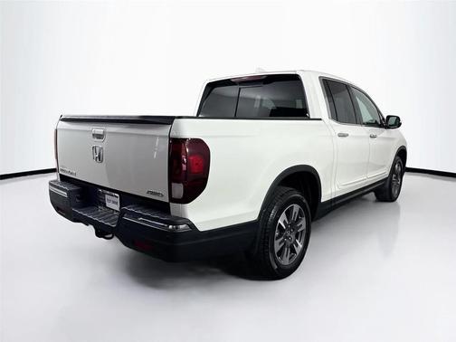 White Diamond Pearl 2018 Honda Ridgeline RTL-E
