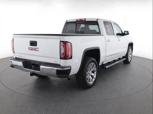 White 2018 GMC Sierra 1500 SLT