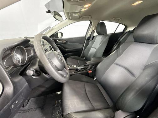 2015 Mazda Mazda3 i Sport