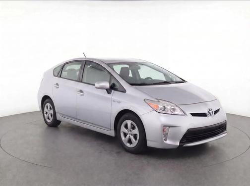 Classic Silver Metallic 2015 Toyota Prius Five