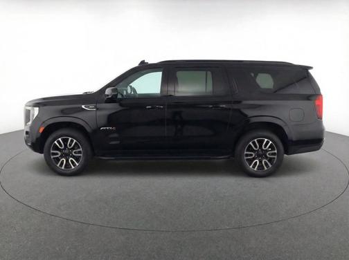 2021 GMC Yukon XL 4WD AT4