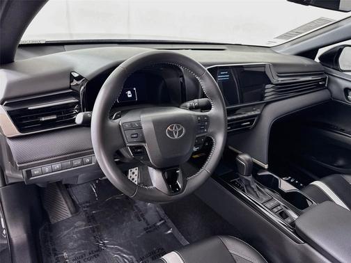 Underground 2025 Toyota Camry SE