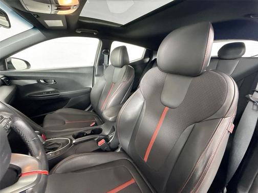 2019 Hyundai Veloster Base
