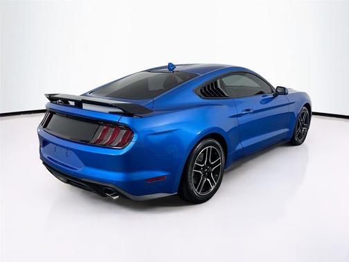 2021 Ford Mustang EcoBoost