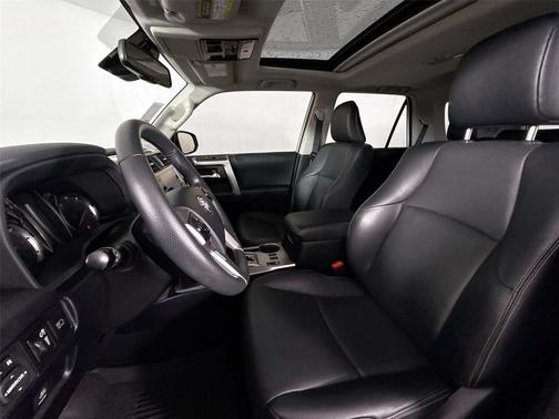 Blizzard Pearl 2020 Toyota 4Runner Limited