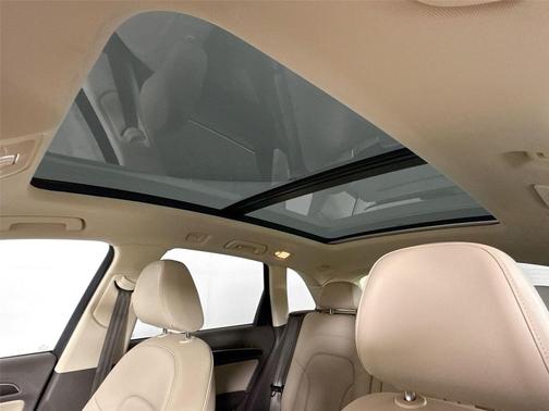 White 2016 Audi Q5 2.0T Premium