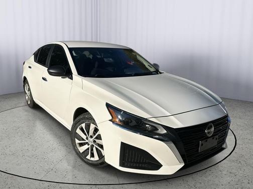 2024 Nissan Altima S FWD