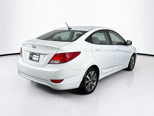 2017 Hyundai Accent Value Edition