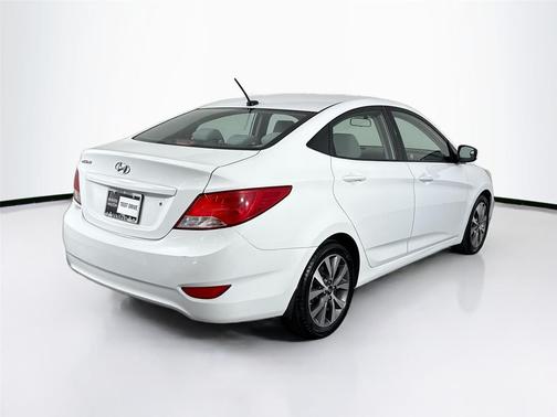 2017 Hyundai Accent Value Edition