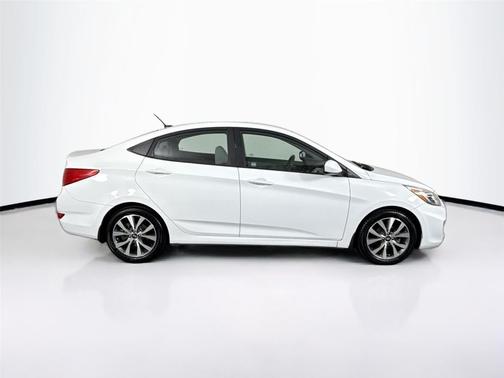 2017 Hyundai Accent Value Edition