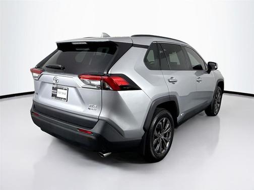 2025 Toyota RAV4 Hybrid XLE Premium