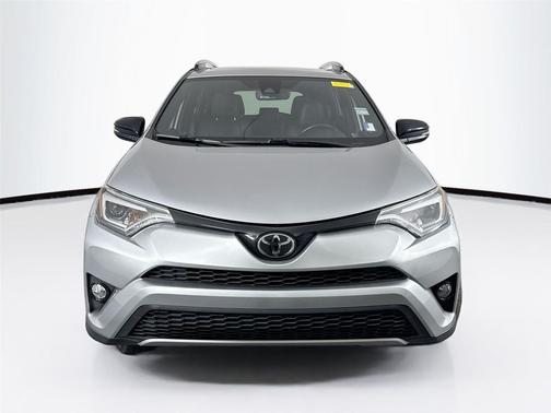 2018 Toyota RAV4 SE