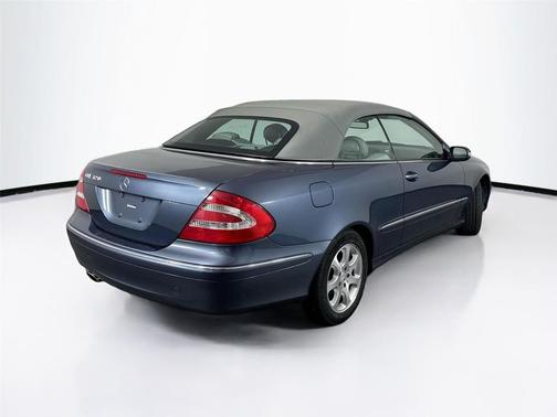 2004 Mercedes-Benz CLK-Class 320 Cabriolet