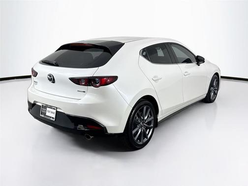 Snowflake White Pearl Mica 2019 Mazda Mazda3 FWD