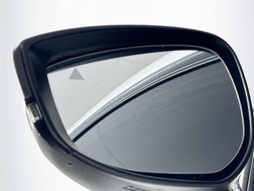 Snowflake White Pearl Mica 2019 Mazda Mazda3 FWD