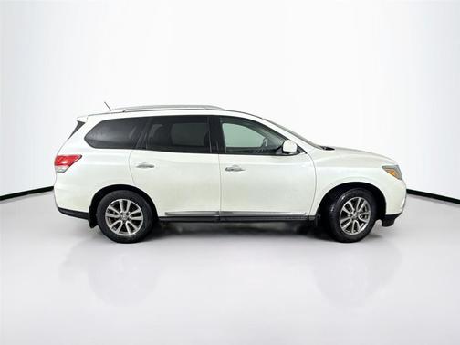 2015 Nissan Pathfinder SL
