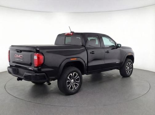Onyx Black 2024 GMC Canyon AT4