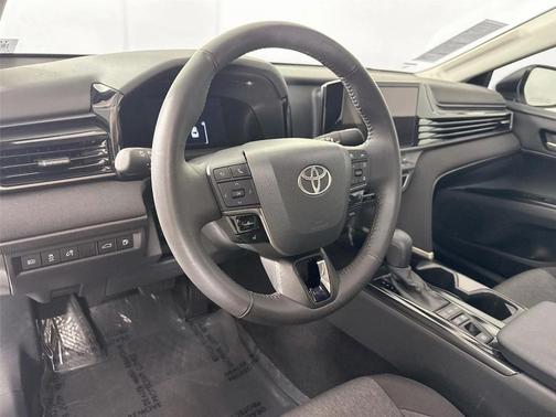Ice Cap 2025 Toyota Camry LE
