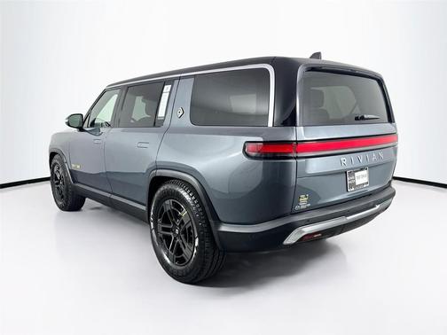 2023 Rivian R1S Adventure