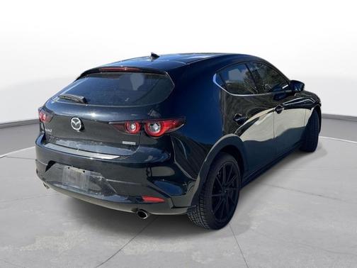 2022 Mazda Mazda3 FWD w/Premium Package