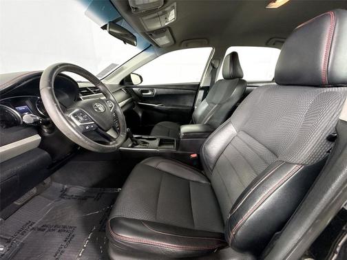 Midnight Black Metallic 2017 Toyota Camry XSE