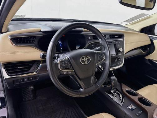 Midnight Black Metallic 2016 Toyota Avalon XLE Premium