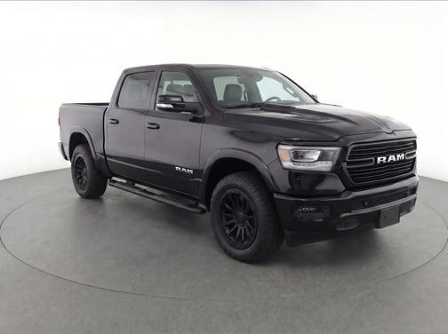 Diamond Black Crystal Pearlcoat 2023 RAM 1500 Laramie