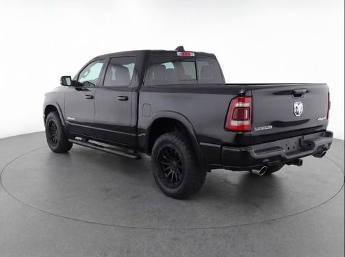 Diamond Black Crystal Pearlcoat 2023 RAM 1500 Laramie